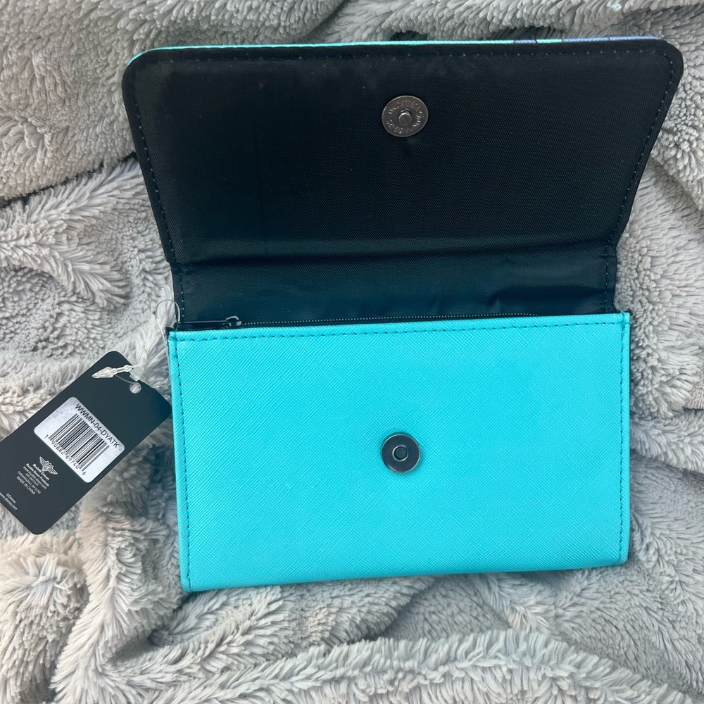 Disney Stitch Wallet - Picture 2 of 4